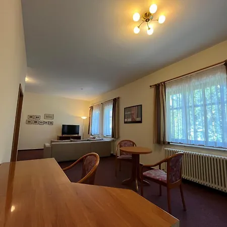 Liszt 3* Weimar (Thuringia)