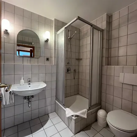 Liszt Hotel 3*