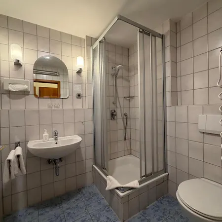 Liszt Otel 3*